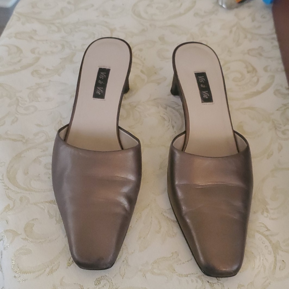 Vis á Vie Vintage Heels